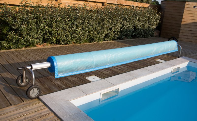 Choosing the right pool accessories